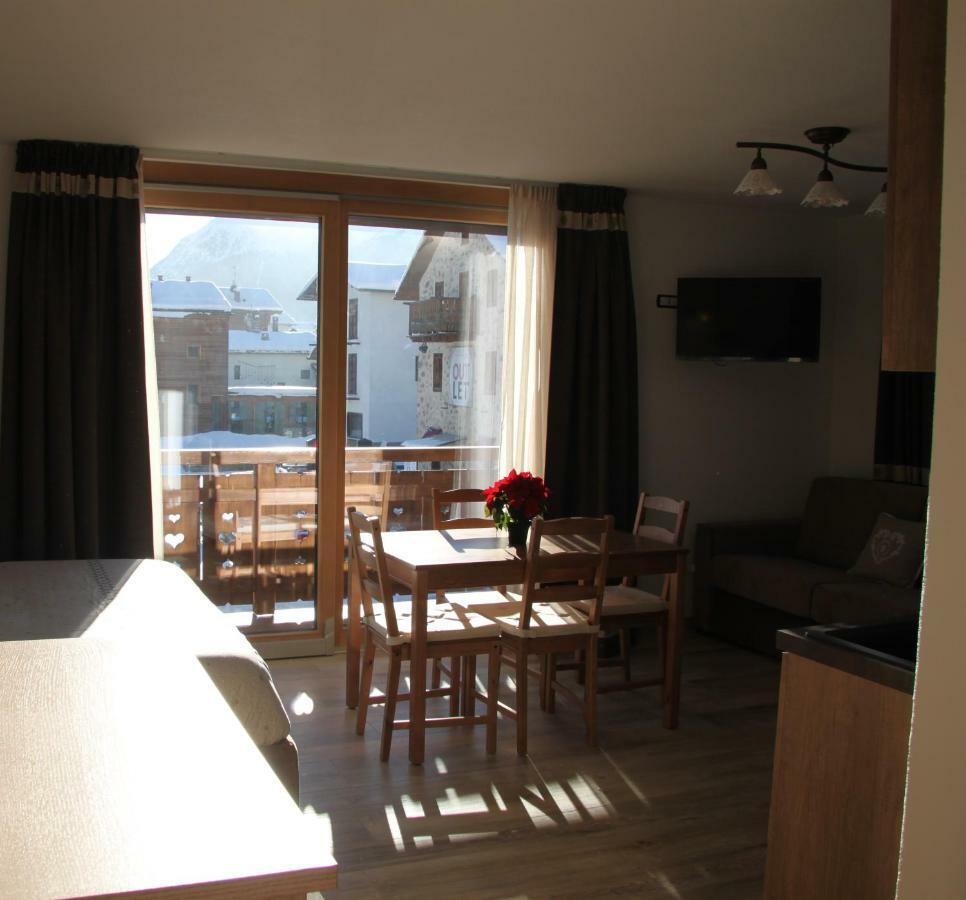 Mont Chalet Apartaments ليفينو المظهر الخارجي الصورة