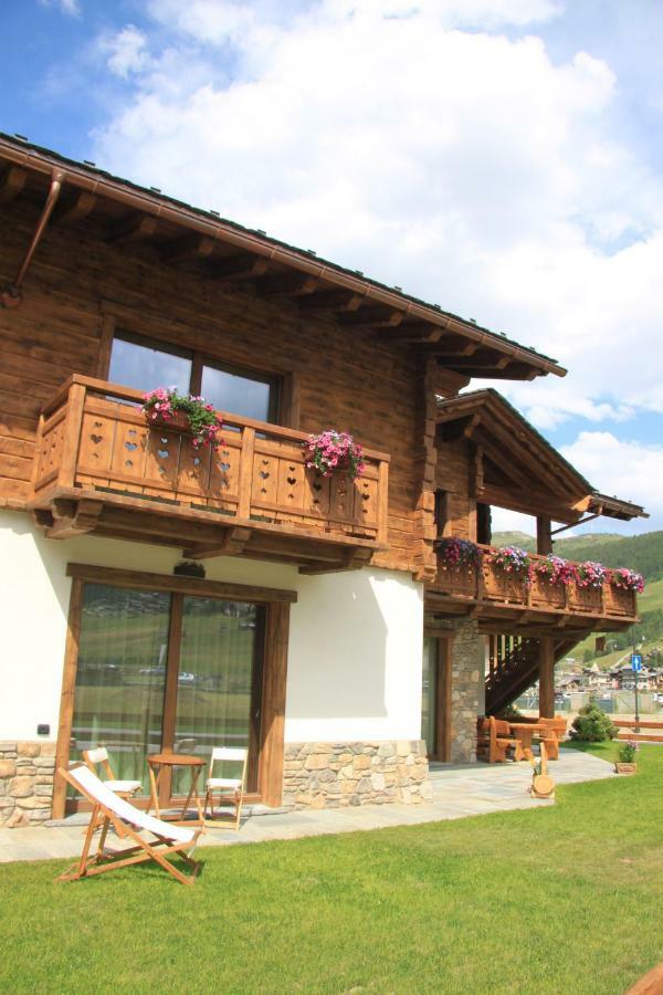 Mont Chalet Apartaments ليفينو المظهر الخارجي الصورة